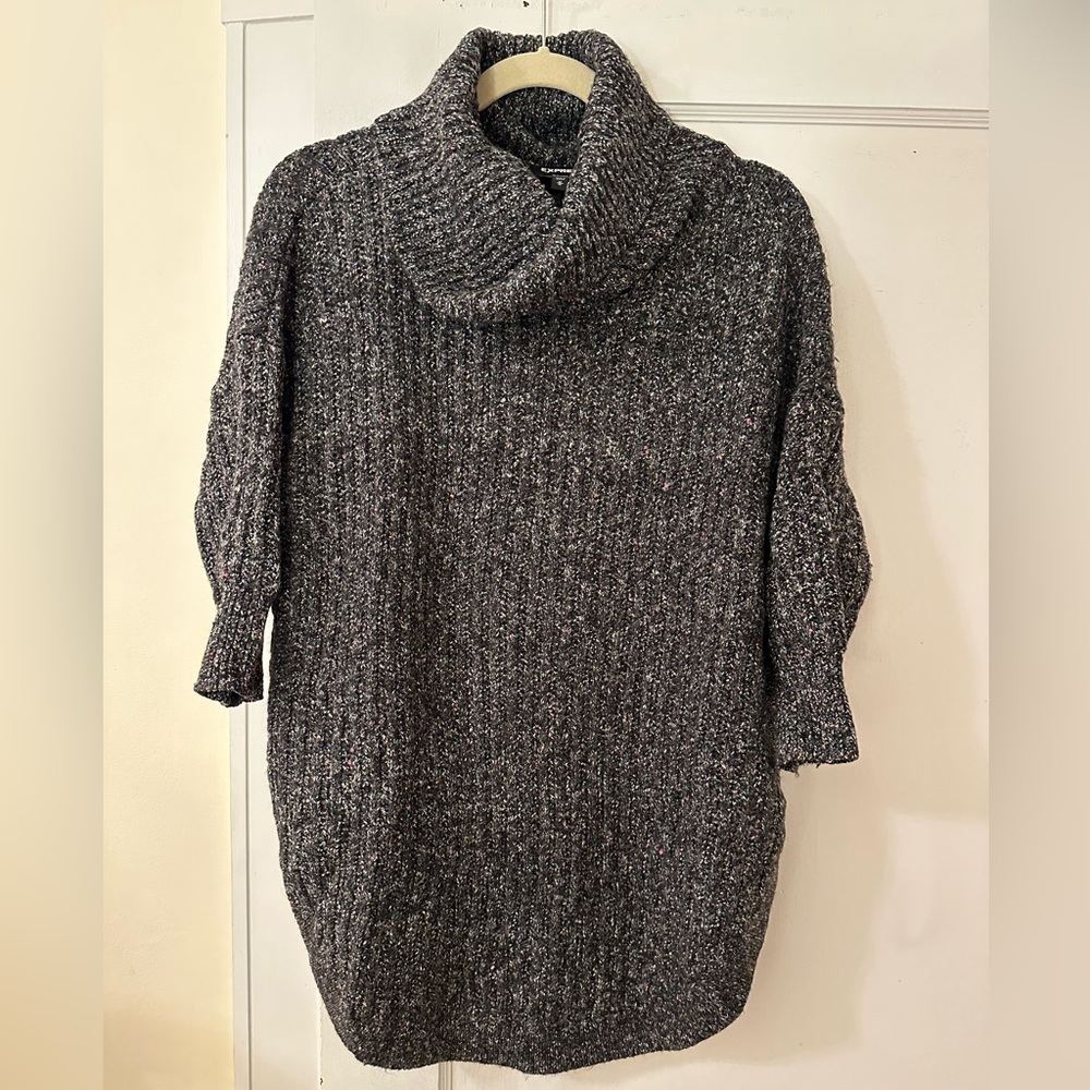 Express round hem turtleneck tunic sweater